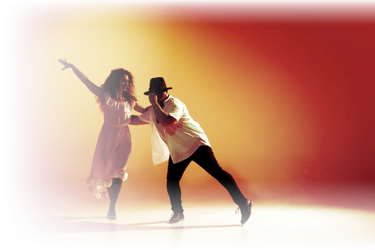 Bailarines de salsa en acción